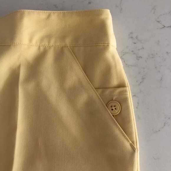 EP Pro Athletic Front Zip Mid Rise Bermuda Golf Shorts Pale Yellow Sz 8 NWOT - Picture 10 of 11